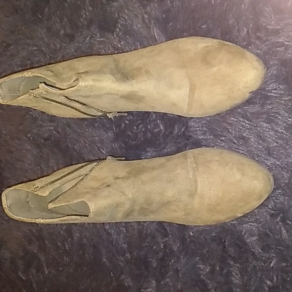 Old Navy boots! - Picture 1 of 7